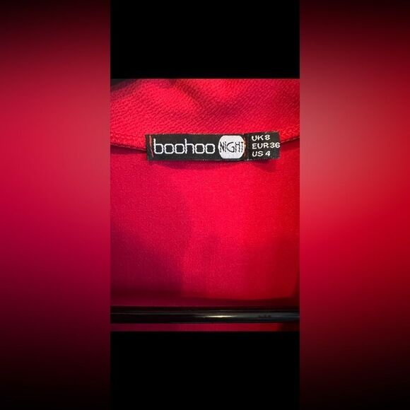 BOOHOO BELTED RED MINI  DRESS SZ 4 - Picture 3 of 9